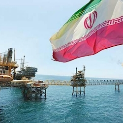 جنگ رسانه‌ای علیه دولت سیزدهم در بازار نفت/ آیا روسیه جای ایران را گرفته است؟