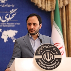 بهادری جهرمی: قیمت دارو برای مصرف کننده نهایی ثابت می‌ماند