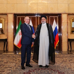 ایران و روسیه وارد عمیق‌ترین مناسبات راهبردی شدند/ ابتکار عمل بازار نفت در دستان تهران- مسکو