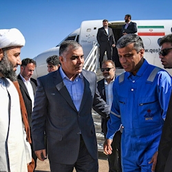 وزیر نفت وارد جزیره خارک شد