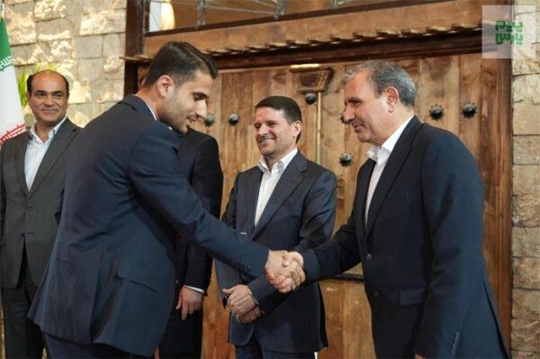 عنوان برگزیده دانشی ۱۴۰۴ منطقه پارس به کارمند پتروشیمی پارس رسید